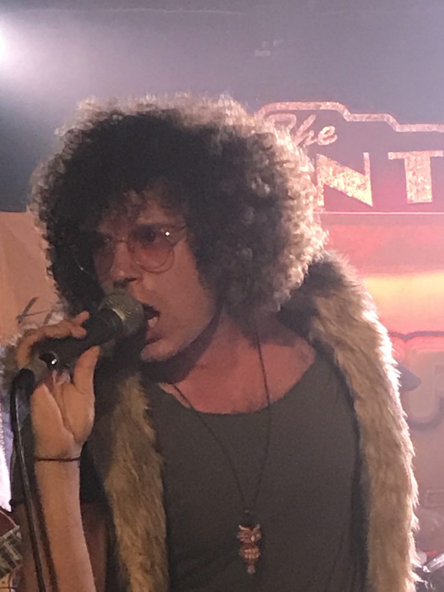 Addison Scott performing at Hunnypot Live at The Mint 10/2/17