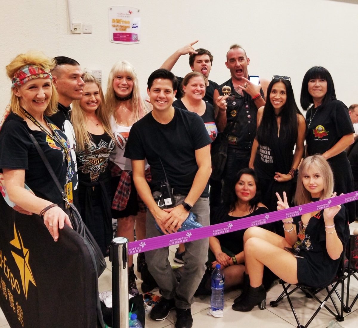 Lining up GA Pit Hong Kong Night 1 with Guilherme in the middle, a member of GN'R's management team!